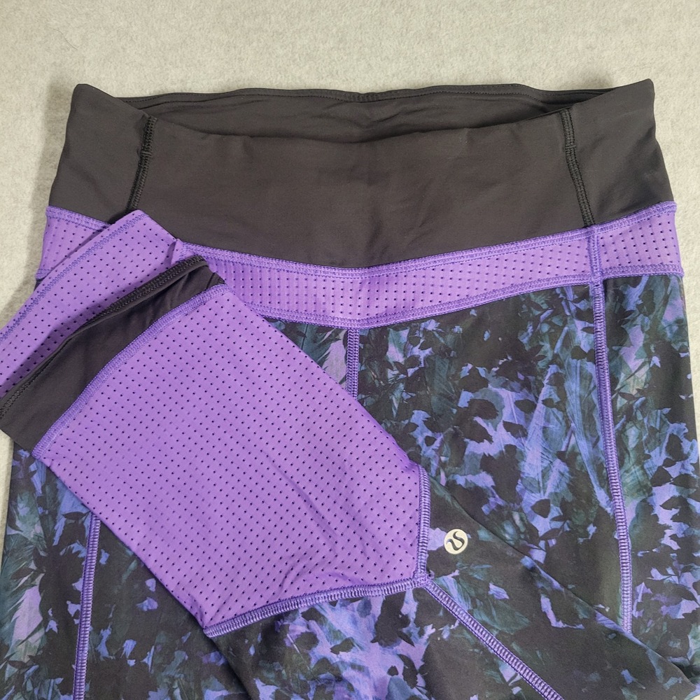 Lululemon Sweaty or Not Crop Purple Blue Abstract‎ Mesh Leggings Size 6 Gold Zip